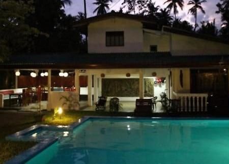 Vidisa Villas Hikkaduwa Esterno foto